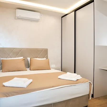 Apartments N & S - Private Parking & 1 Minute To The Beach Herceg Novi Exterior photo