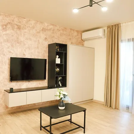 Apartments N & S - Private Parking & 1 Minute To The Beach Herceg Novi Exterior photo