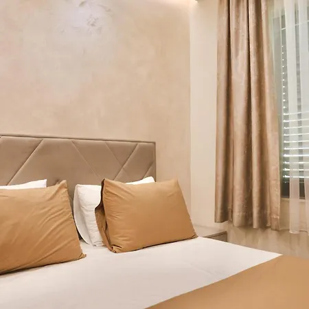 Apartments N & S - Private Parking & 1 Minute To The Beach Herceg Novi Room photo